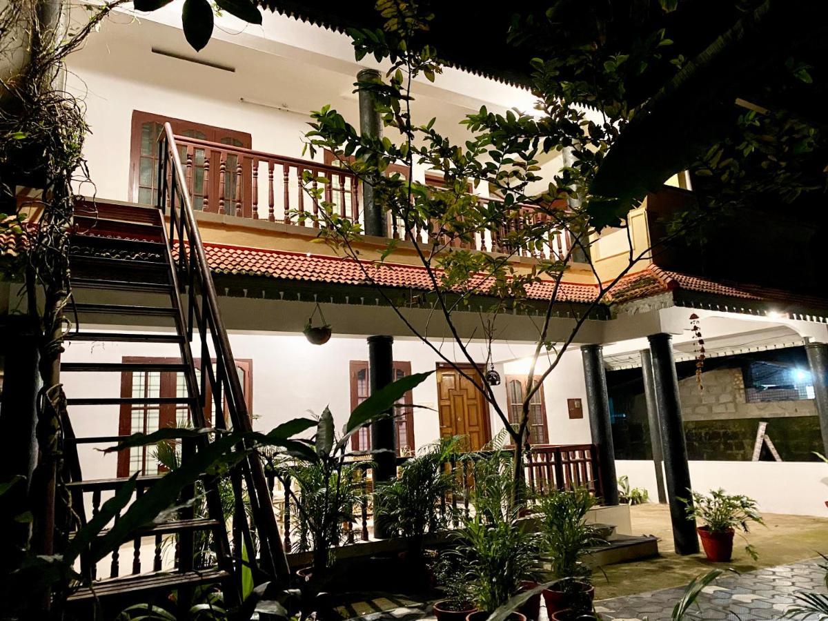 Tattwamasi Ayuryoga With Breakfast And Yoga Hotel วาร์คาลา ภายนอก รูปภาพ