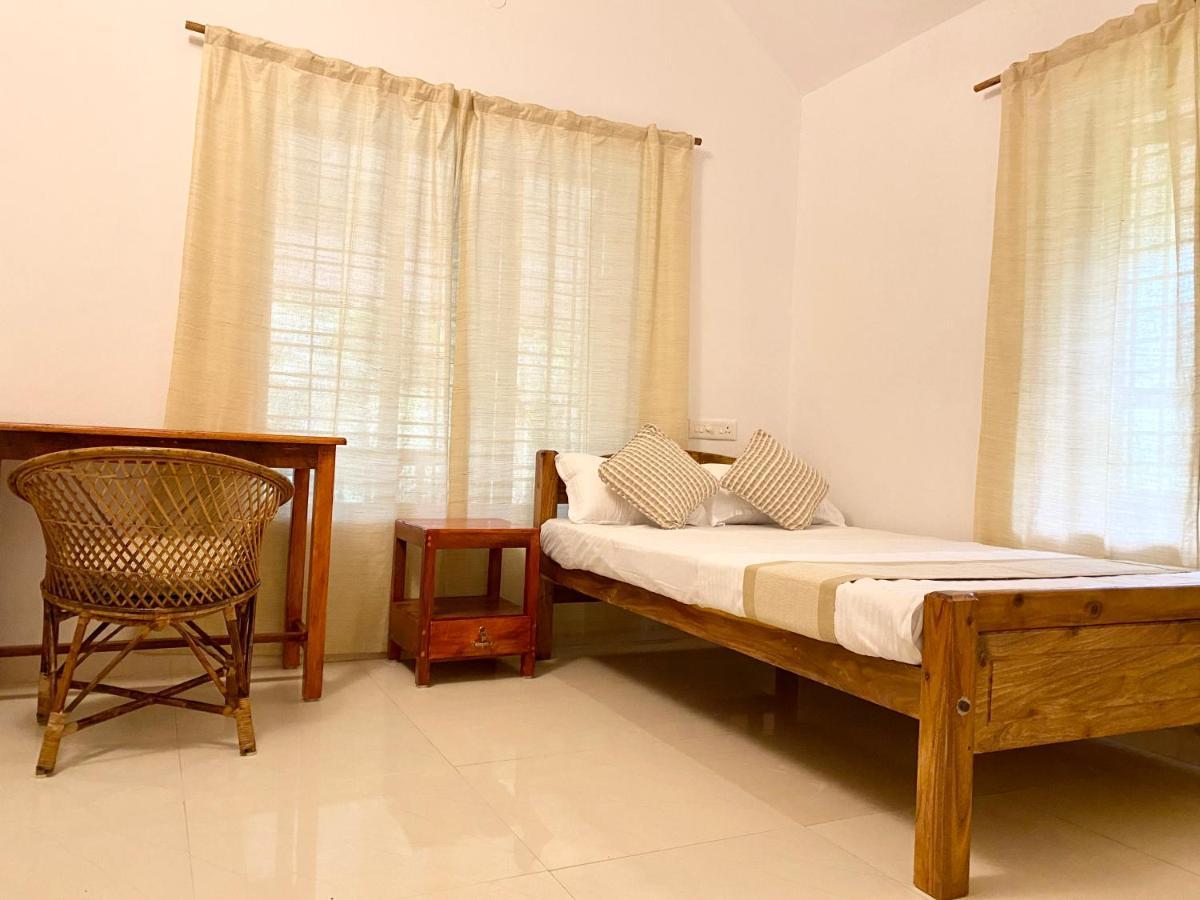 Tattwamasi Ayuryoga With Breakfast And Yoga Hotel วาร์คาลา ภายนอก รูปภาพ