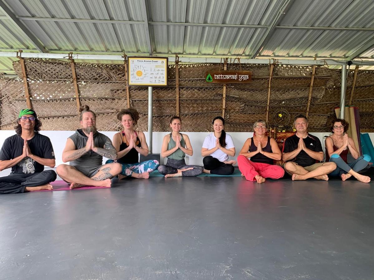 Tattwamasi Ayuryoga With Breakfast And Yoga Hotel วาร์คาลา ภายนอก รูปภาพ