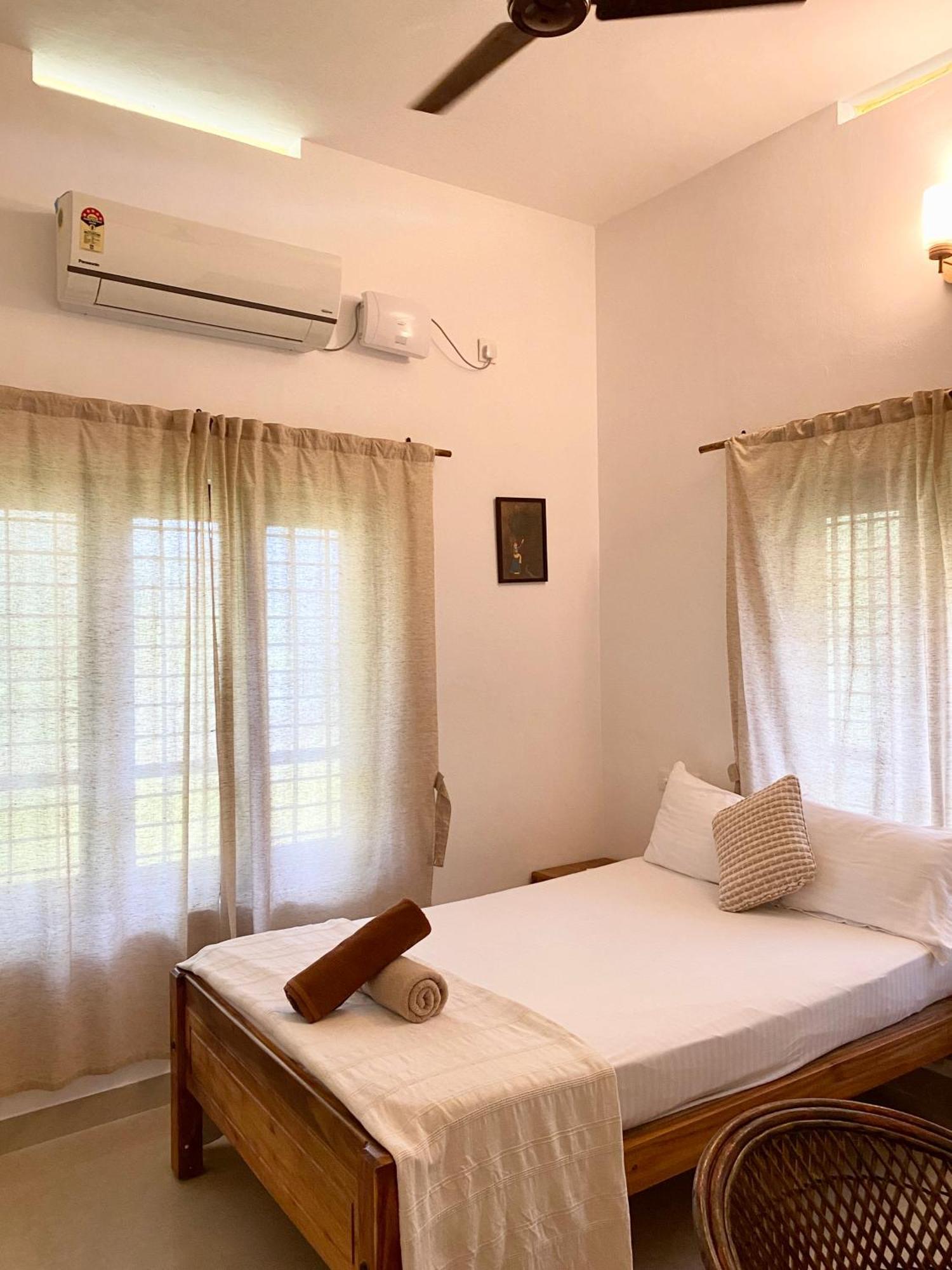 Tattwamasi Ayuryoga With Breakfast And Yoga Hotel วาร์คาลา ภายนอก รูปภาพ